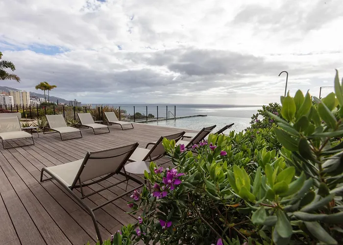 Savoy Monumentalis N&n By Lm&ac Signature * Funchal (Madeira)